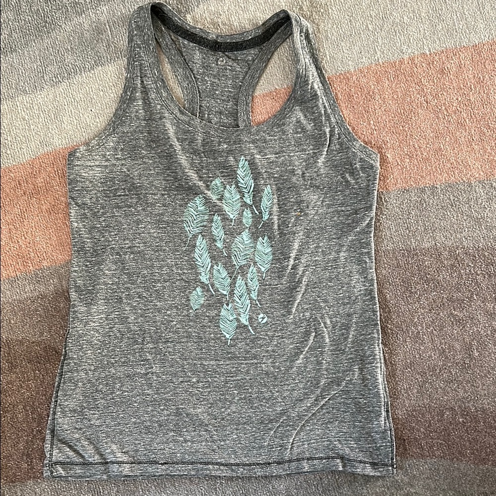 Oiselle racerback size 6